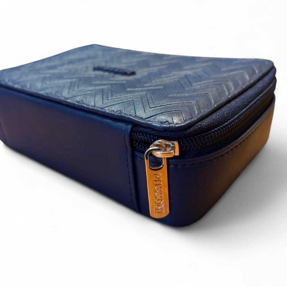 Missoni Delta Structured Cosmetic Case Zip Closure Navy Blue Chevron - Picture 5 of 6